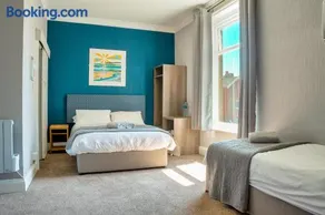 Sandcliff Guest House - Image 3