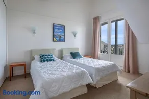 Duplex avec balcon, piscine et accès plage pour 4 - Image 4