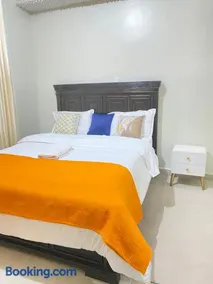 Lucky House 1br with Netflix Wifi - Image 5