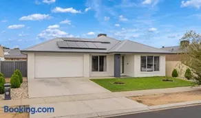Popular Villa Shepparton - Image 2