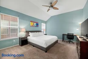 Relaxing 3BR 2BA Oasis - Hot Tub & 5 Beds! - Image 2