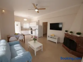 Cozy corner Schinias beach house - Image 2