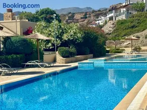3 bedroom Two bathroom Four balcony 22P 23P penthouse with amazing view roof top - Image 4