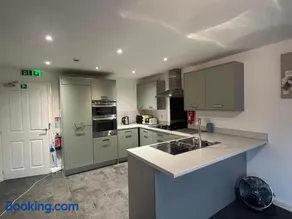 Tuffley 4 bedroom house - Image 2