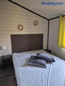 Chalet a louer avec piscine - Image 1