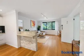 Coastal Stay - Image 3