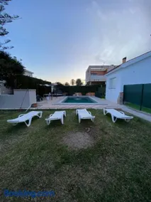 Apartamentos con piscina cerca playa - Image 2