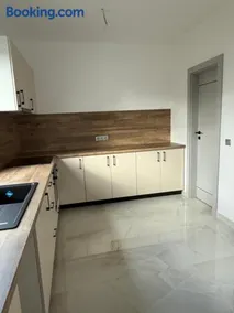 California Home - Image 3