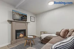 #StayInMyDistrict TwinFalls Apartment - Image 2