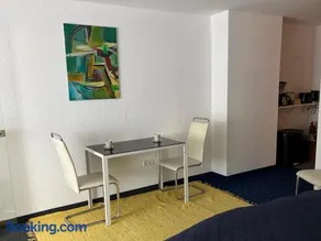 Modern Private Apartment Feldkirch with Kitchen, WiFi & Parking - Image 3