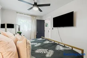 Modern Gatsby 2b15b Caldwell Near Golf Course! - Image 4