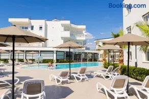 Sirena Garden Resort - Image 3
