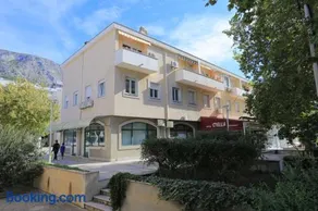 Apartments by the sea Dugi Rat, Omis - 15516 - Image 2