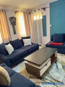 Toly’s Spacious One Bedroom - Image 1