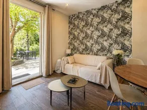 A CASA CORBAIA Appartement 40 m2, jardin privé, parking, proche centre ville et mer Apartment 40 m2, private garden parking near town center and sea port and airport - Image 4