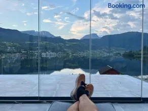 Trolltun Guest House, Frystevegen 4 - Image 1
