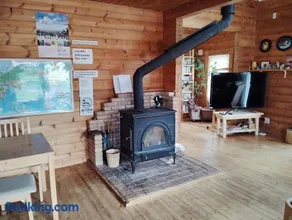 Siodomi Marinki shared wood lodge, pets allowed for a fee - Image 3