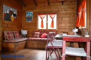 Intry Etna Chalet - Image 1