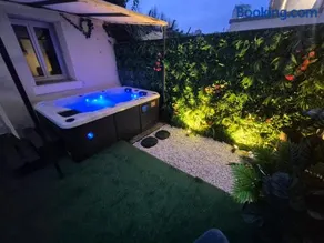 Studio avec Spa Privatif & Terrasse Jungle Dijon Centre - Image 1