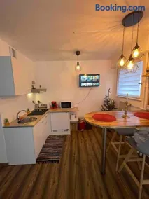 Grand Studio lumineux en plein de cœur de Strasbourg - Image 3