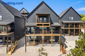 Amazing Views of Table Rock, Pvt Hot Tub, Theatre Room, Free Daily Tickets to Branson Attractions! - Image 2