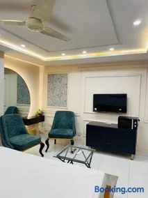 Regency Crown Hotel - Image 3