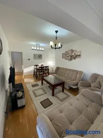 The Grand Residence - Image 2