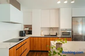Modern apartment with pool, 5 minutes from the beach - Image 2