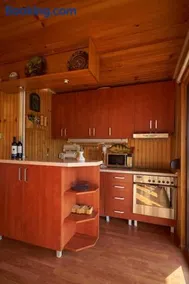Homey house boat, great location - Image 4