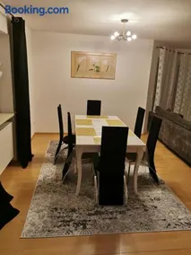 Lounge house - Image 1