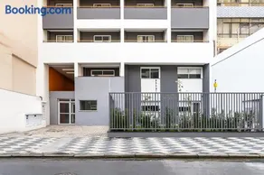 Aurora - Prédio novíssimo e completo no coração do Centro, com piscina e academia ao lado do metrô República - Image 2