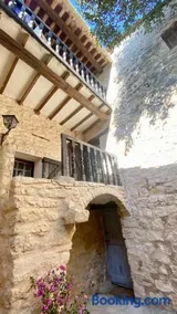 La Mistraline, in the center of the Luberon, Provence 2 bedroom, 2 bath Village House - Image 2