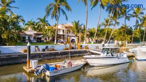 Magnificent Canal House with Dock and Adjacent Golf - Image 4