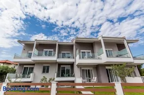 The PAPOUTSAKIS apartments - Image 1