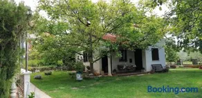 Country Guest House - Image 1