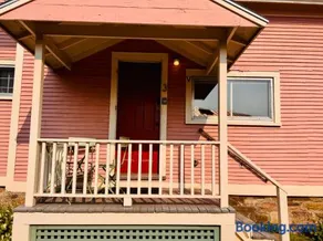 Charming 1BD Loft in Shelburne - Image 4