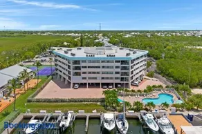 Overlooking Marina and Ocean view - Image 2