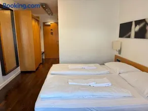 Hotel MaMa - Image 4