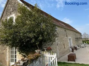 LA CHARMILLE Jolie maison de campagne 15 personnes piscine calme - Image 3