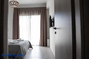 C&A Luxury Apartment - Image 5