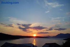 Big apartment Povlja-20 meters from sea - Image 5