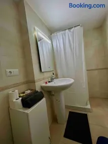 Apartment with the pool - Image 2