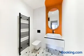Big 4 Bed House, Close to Gatwick (15 mins) - Image 3