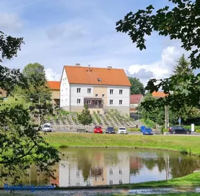 Ela Apartments Farní - Image 1