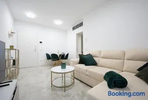 Design apartment with private terrace - Image 1