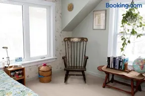 Rustic Farmhouse in Gaspereau Valley Wine Country! - Image 3