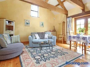 Summer House - Image 2