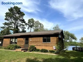 Cozy Cabin on Rangeline Lake - Image 1