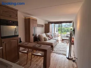 Studio Alpine Haven with Pool and Terrace Hotel L'Étrier Access - Image 1