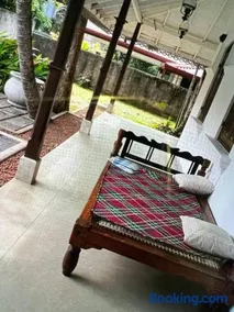 Wattala Villa- The Guardian Bungalow - Image 2